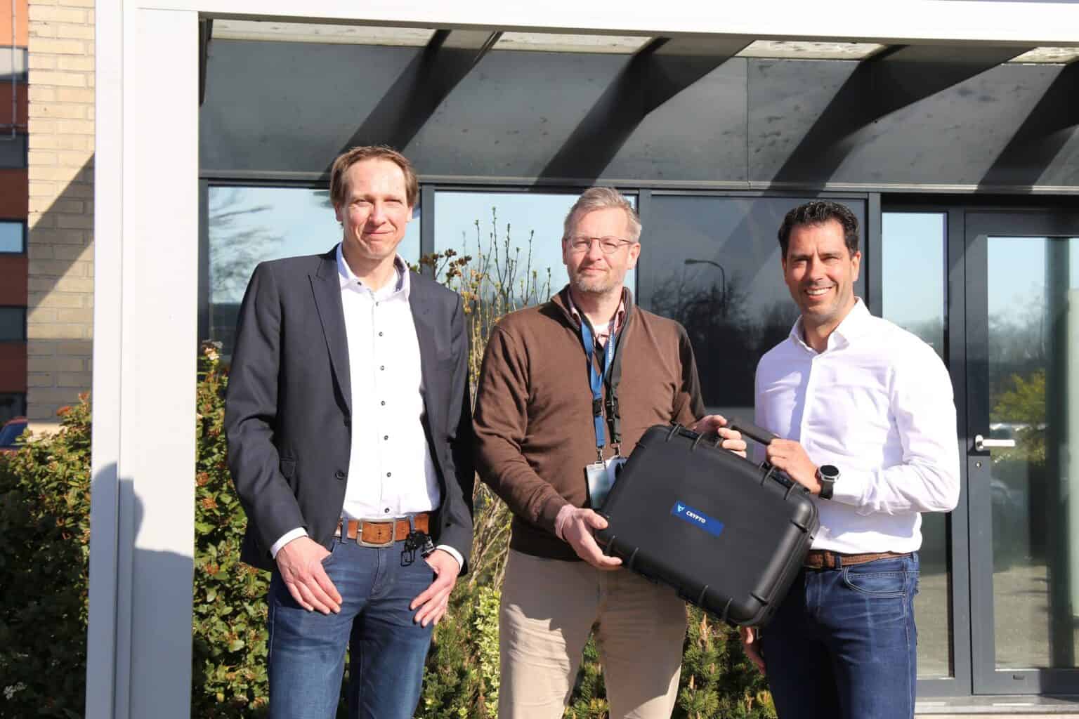 Gefken Cases and Fox Crypto Collaborate to Develop a Waterproof Case for the Dutch Defense cover